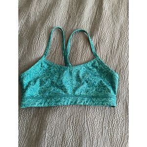 LULULEMON Teal Patterned Sports Bra (Sz 6)